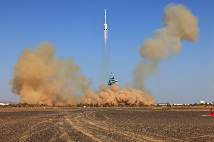 逐梦天宫启新程——写在神舟十七号载人飞船飞赴“天宫”之际