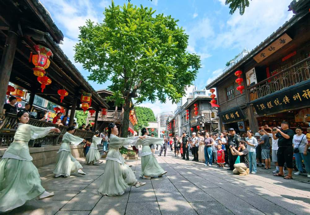 习近平总书记关切事|让城市成为百姓宜业宜居乐园——人民城市建设的三个故事 习近平总书记关切事|让城市成为百姓宜业宜居乐园——人民城市建设的三个故事