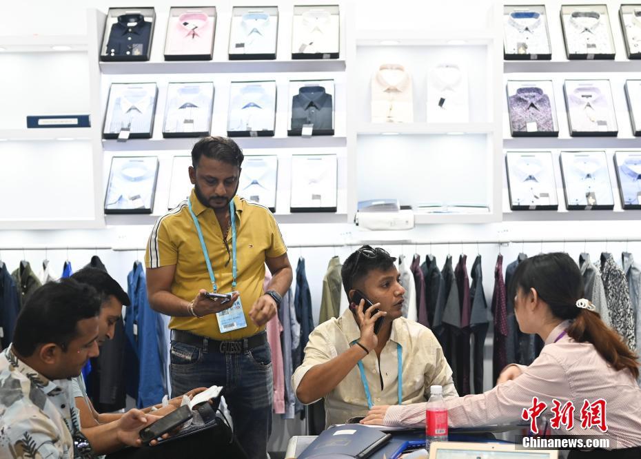 第134届广交会第三期：服装展区吸引采购商