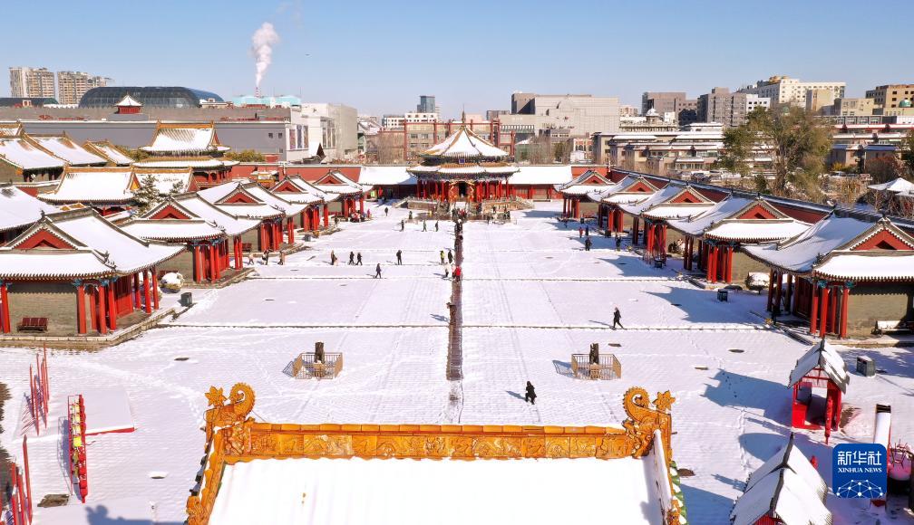 沈阳故宫迎初雪