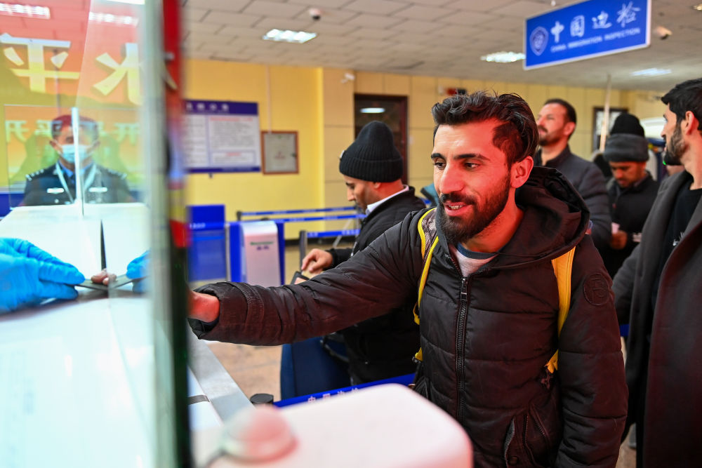 四季看新疆之走进口岸看新疆|打造口岸经济带 助推高质量发展——新疆口岸发展扫描