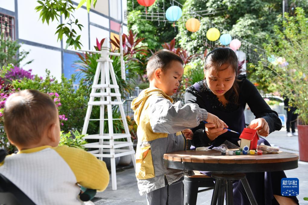 新华全媒+丨一米阳光耀鹏城——深圳打造儿童友好城市样板