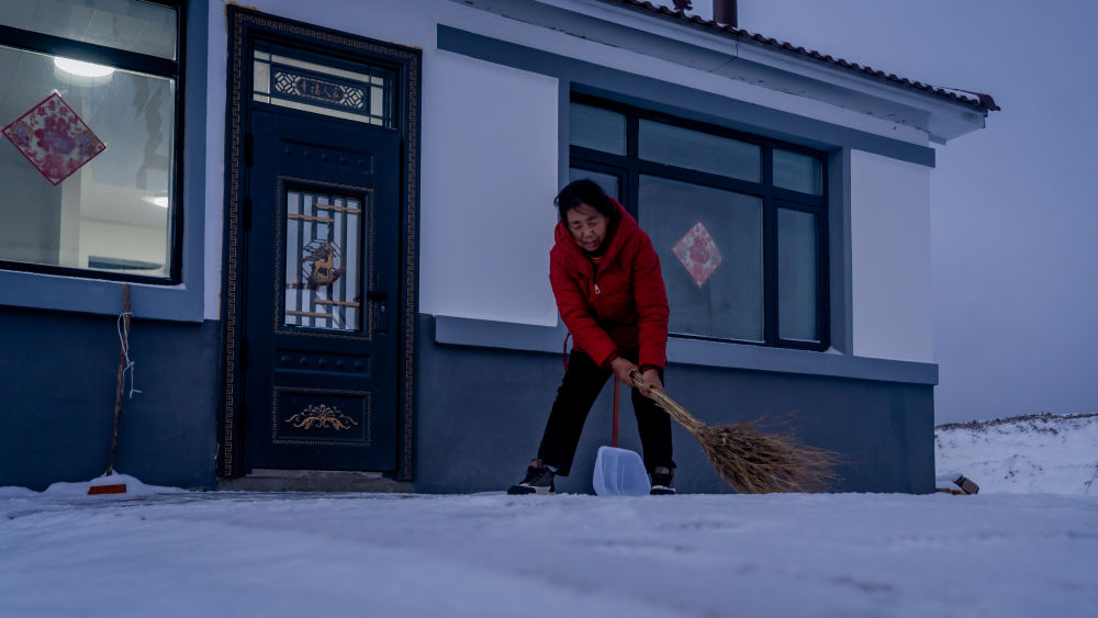 风雪寒夜访农家——新华社记者探访吉林舒兰洪灾重建村