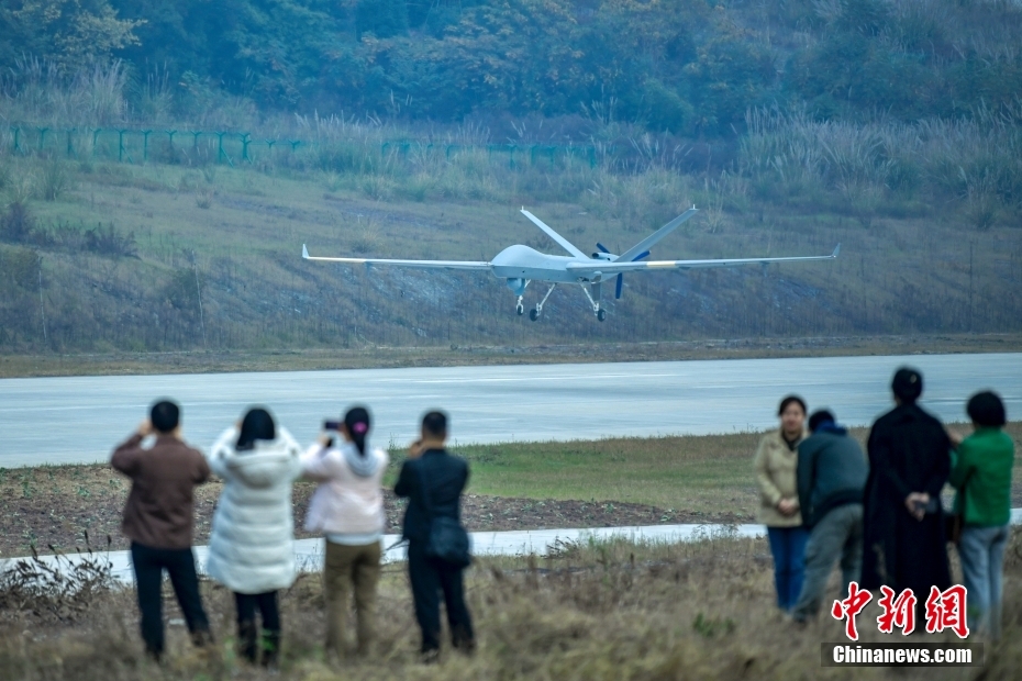 实地探访中国“翼龙”家族系列无人机研发