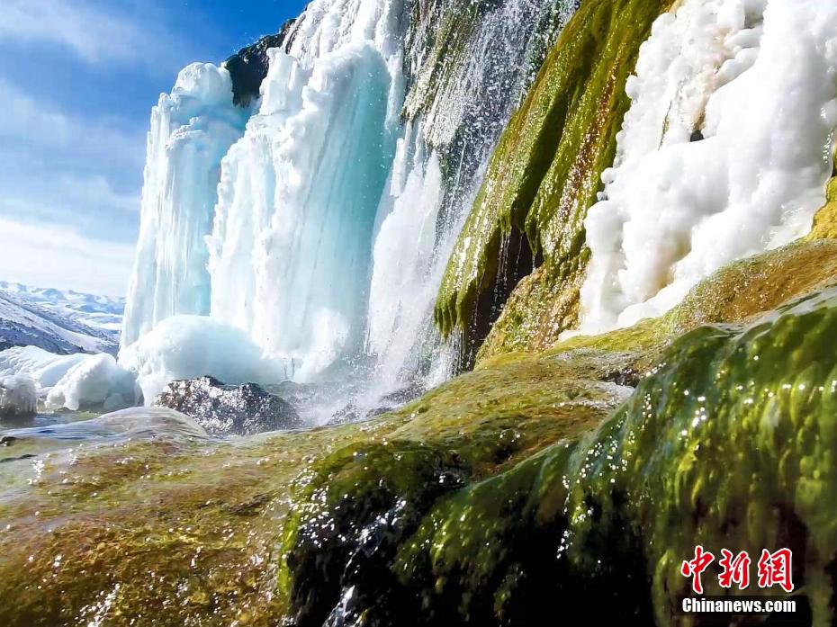 航拍祁连山脉东段最高峰：千里冰封显冬日之韵