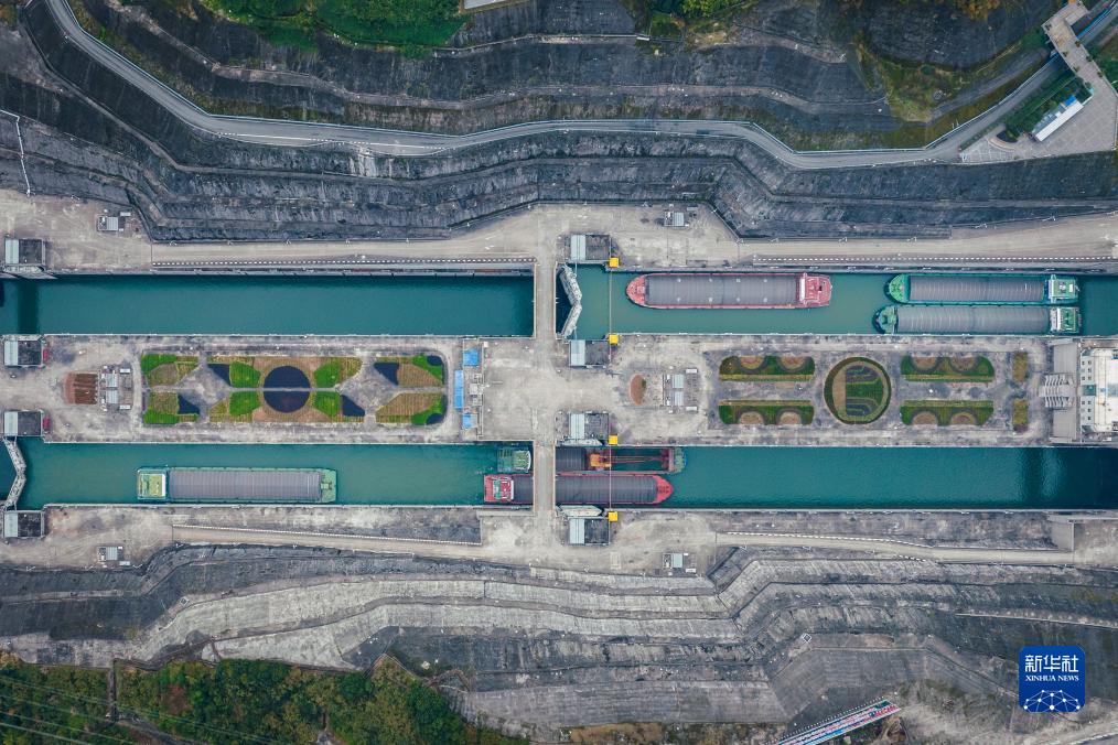 三峡船闸货运量刷新2022年纪录