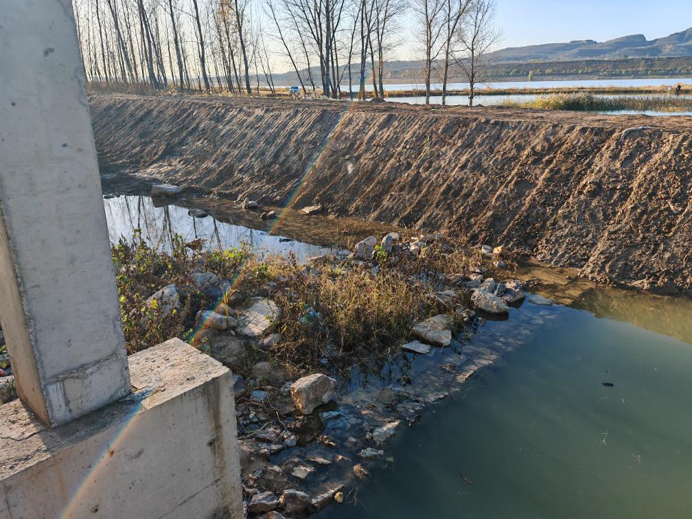 半岛平台河南三门峡城乡一体化示范区挖湖造景：违规占用耕地、取用黄河水……(图3)