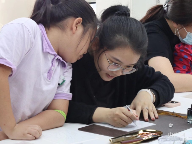 【记嘱托·识校训·践青春】忠信笃敬 将中华文化远播到五洲四海