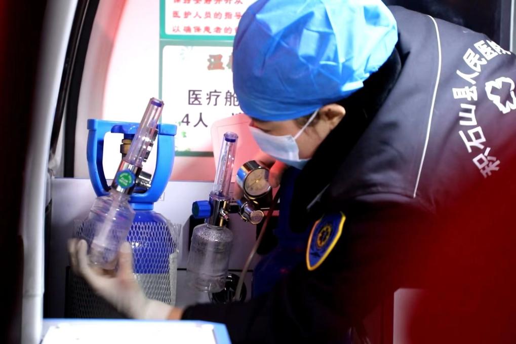 “全程接力，让伤员得到最佳治疗”——地震伤员救治侧记
