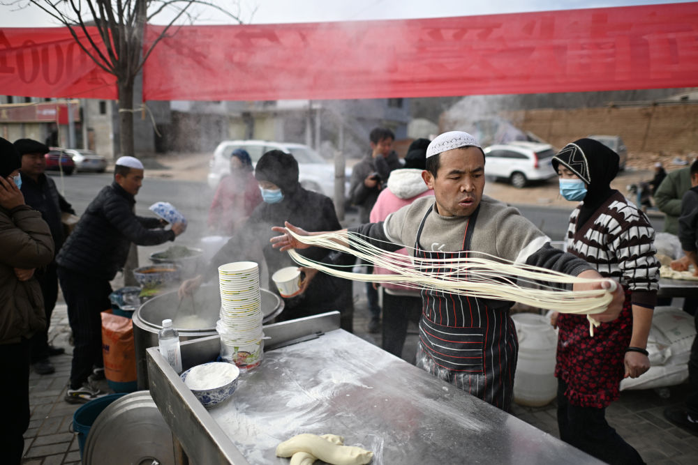 年终报道&middot;2023温暖中国丨受灾群众温暖过冬