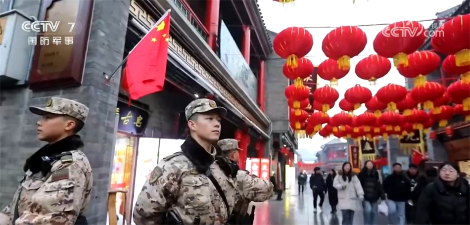 元旦假期 武警官兵全时坚守战位保障群众出行安全
