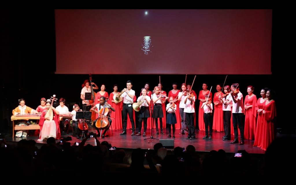 国际纵横谈|从新年贺词领略习近平主席的天下情怀