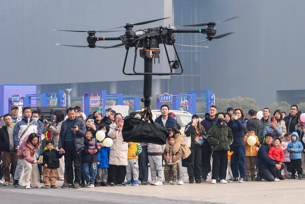 江苏南京举行警营开放周活动