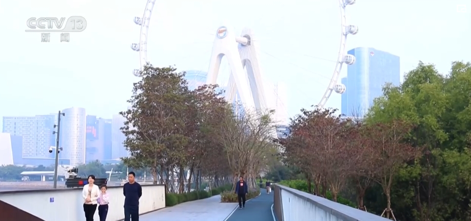 候鸟翔集、河林入城、串园连趣……群众享受更多蓝天白云、绿水青山