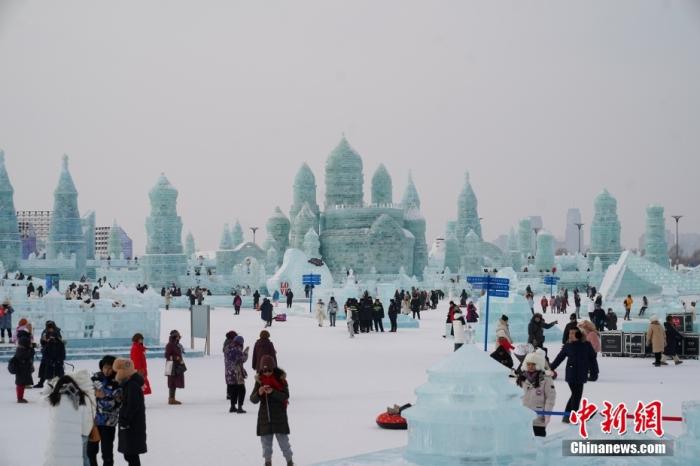 -30℃“保命穿搭”卖爆，冰雪游捧红了不止一个产业