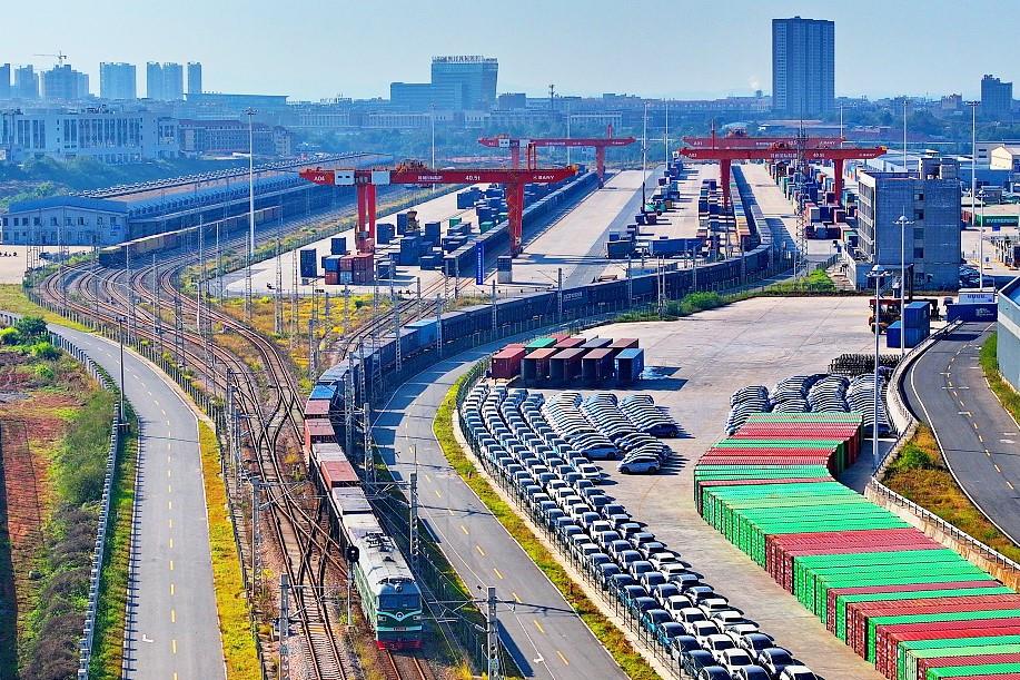 闯关再向前丨中国经济的韧性与活力，就在这些数据里→