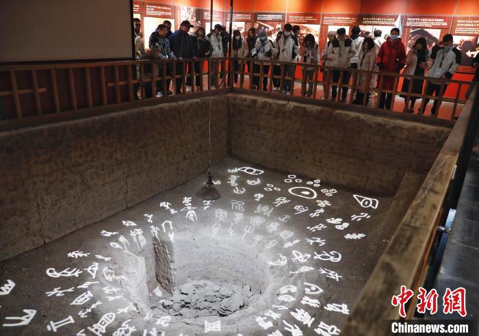 台生甲骨文中寻根源：两岸同文同源同种