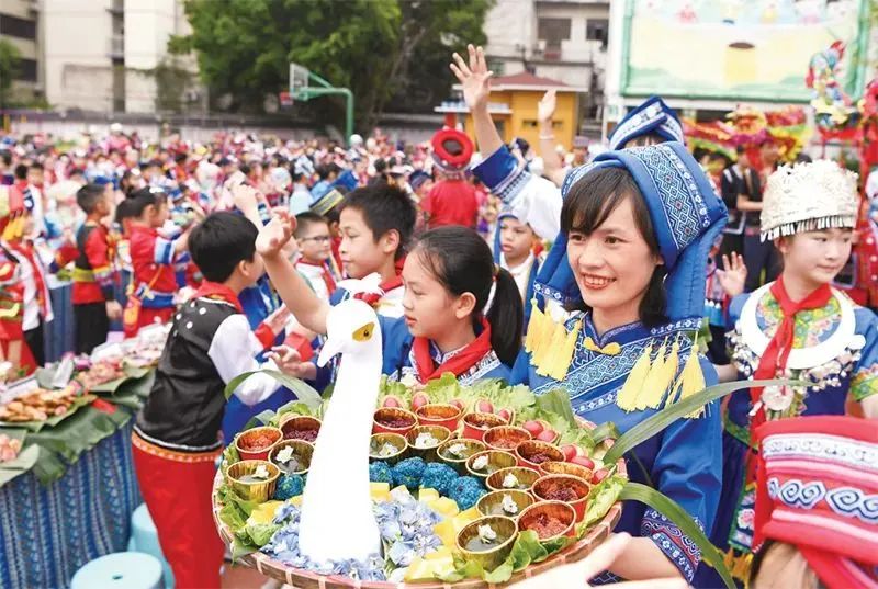 国家民委党组《求是》刊文：以铸牢中华民族共同体意识为主线加强和改进党的民族工作