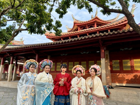 何以中国&middot;向海泉州｜刺桐万国商 烟火光明城