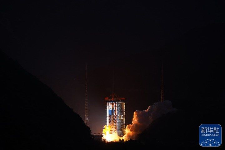 一箭11星！我国成功发射吉利星座02组卫星