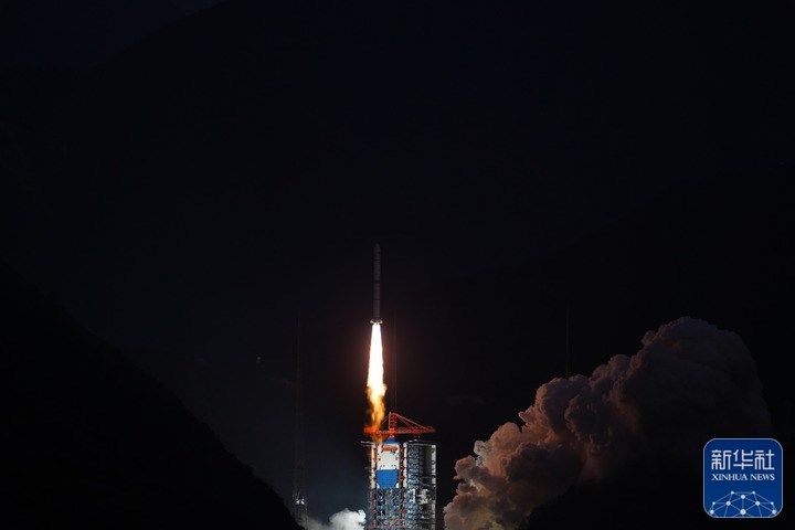 一箭11星！我国成功发射吉利星座02组卫星