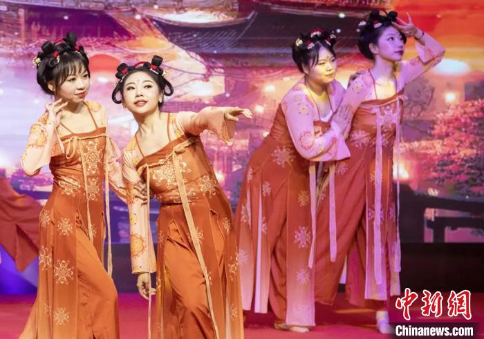 锦绣中国年｜新疆兵团：多彩文娱活动贺春节 丰富民众假日生活
