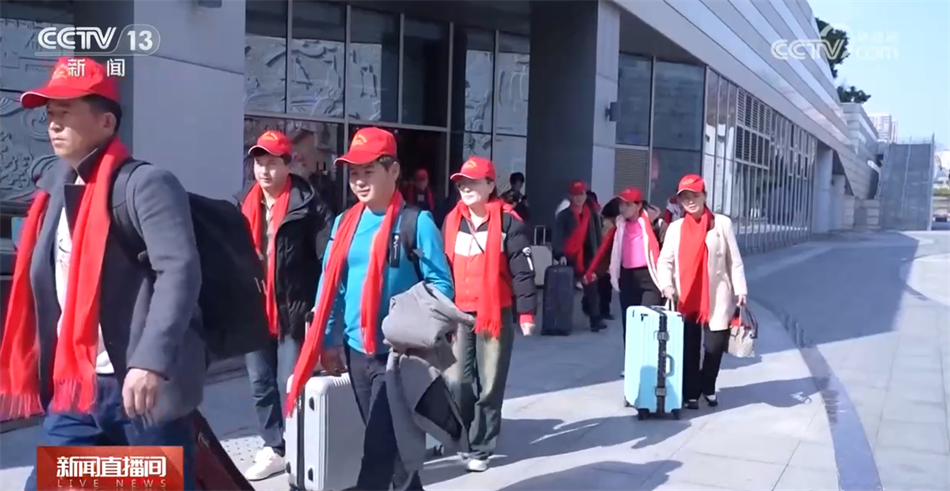 人勤春来早 “招聘会+专列”助力务工人员有序返岗就业
