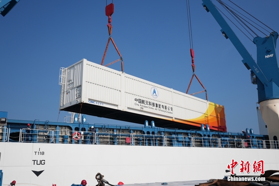 长征八号运载火箭运抵海南 将执行鹊桥二号中继星发射任务