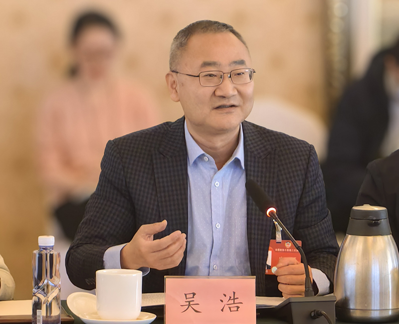 代表委员说——吴浩委员：加快调整国家基本药物目录 让患者吃得上、医生用得好