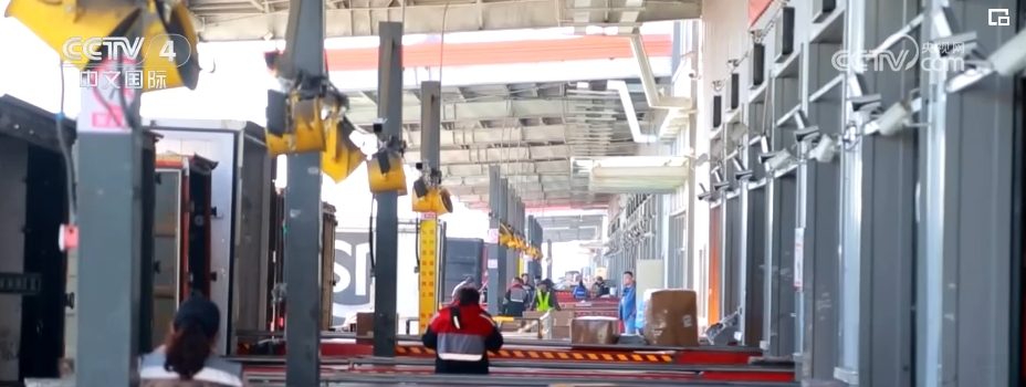 更多商家“包邮新疆”！铁路现代物流体系建设按下“加速键”