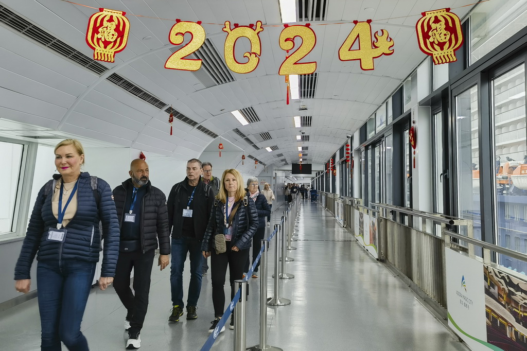 访问港邮轮陆续抵沪 上海入境游稳步复苏