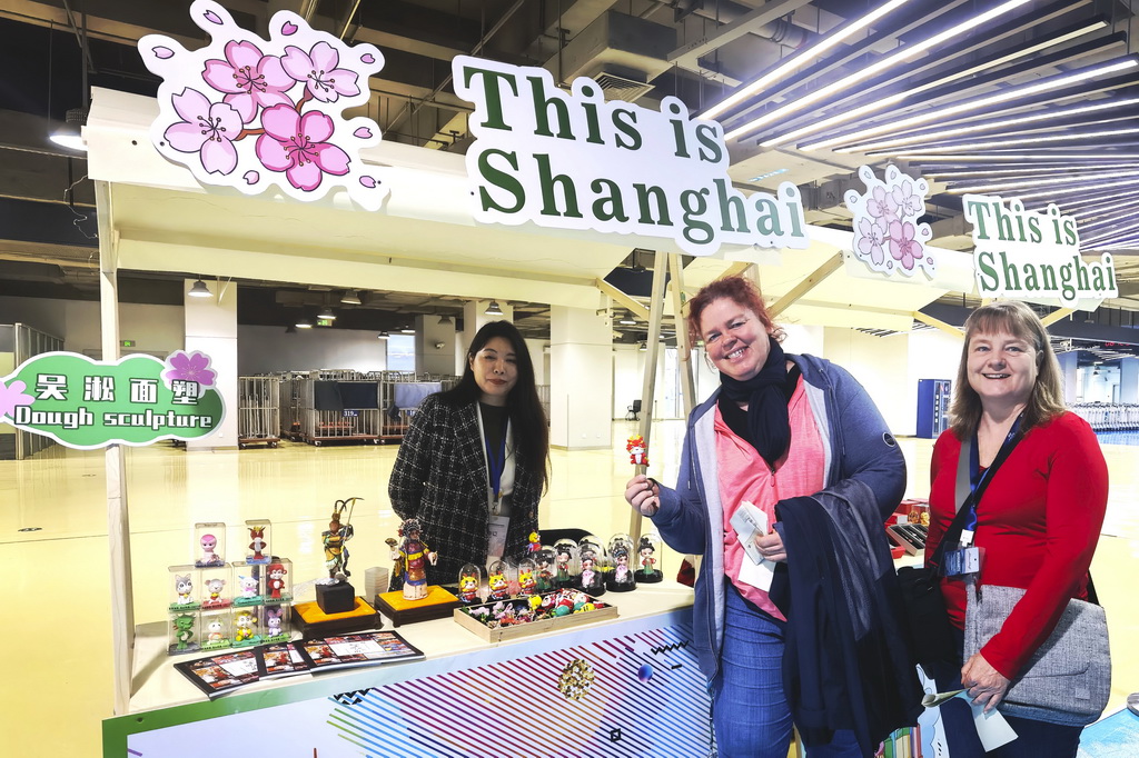 访问港邮轮陆续抵沪 上海入境游稳步复苏