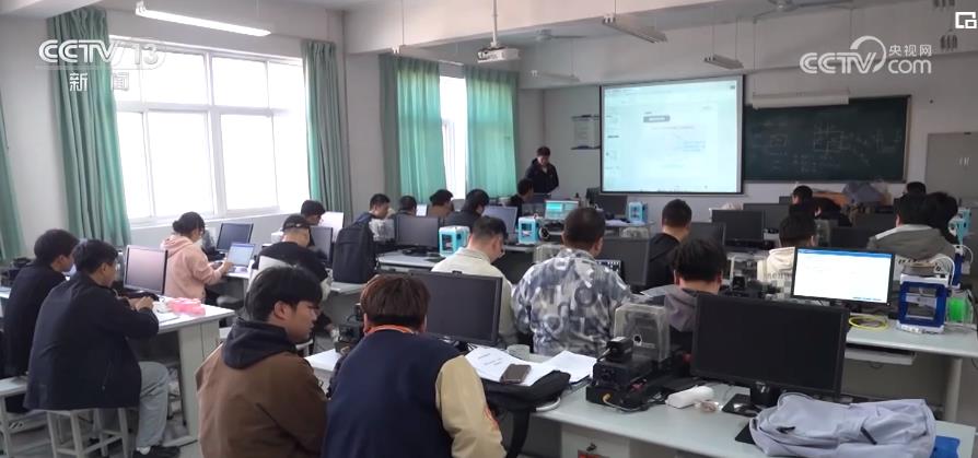 春季招聘火热：新领域企业招聘需求旺 智能制造工程专业毕业生受青睐
