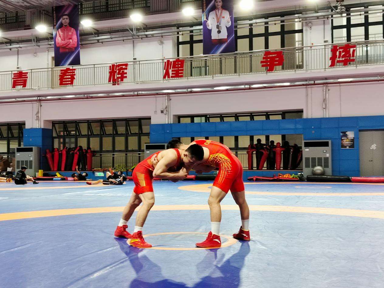 广西摔跤运动员即将“出征”巴黎奥运会