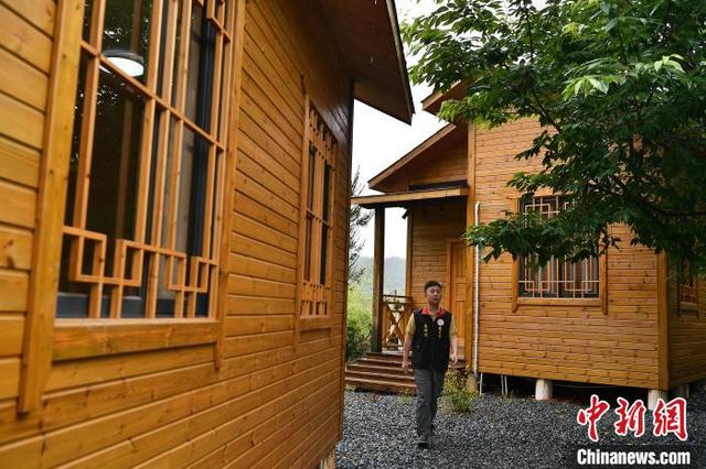 “大陆阿里山”的台湾父子种茶人：两岸一杯茶