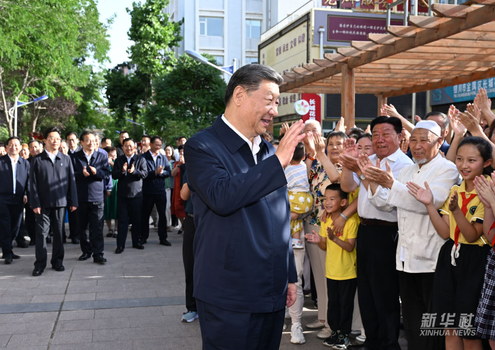 习近平在宁夏考察调研