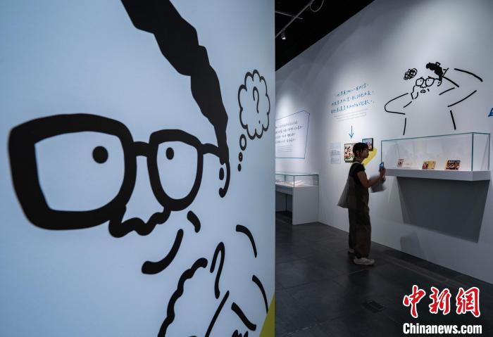 香港文博馆“沧海一声笑”展纪念黄霑逝世二十周年