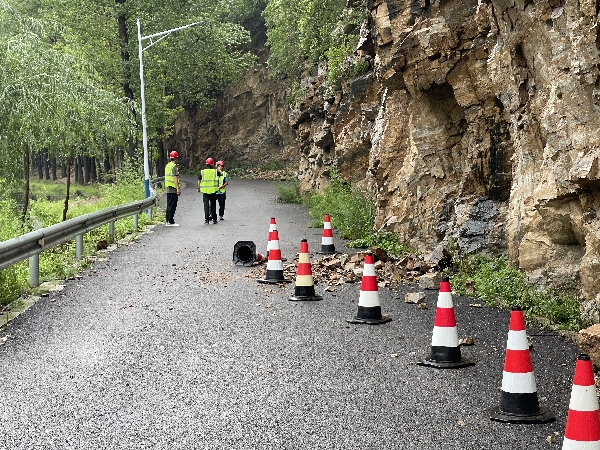 北京密云区严防暴雨过后地质灾害，提醒广大群众仍存在地灾风险隐患