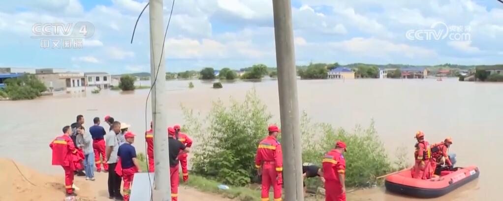 湖南各地抢险救援进行时 多支力量连夜进行群众转移、应急抢险工作