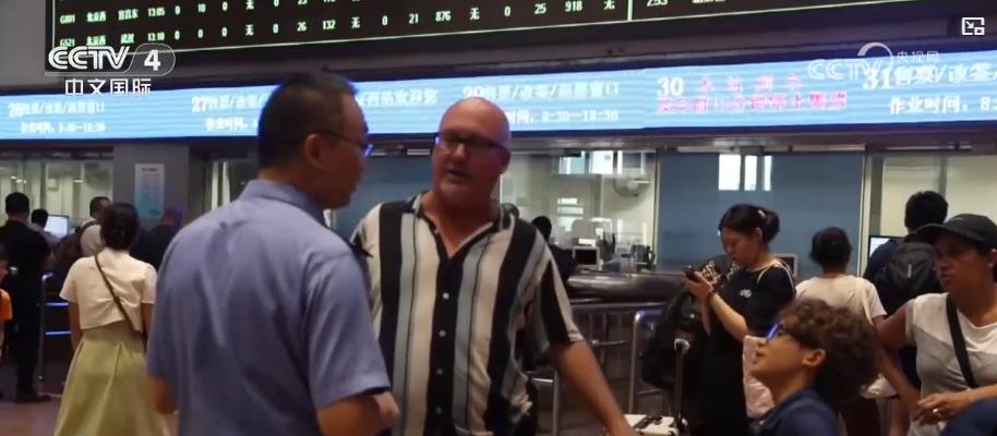 坐高铁游中国 外籍旅客热门新选择