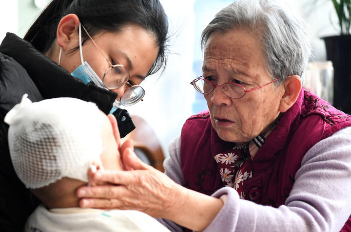 以医者仁心守护健康中国——写在第七个中国医师节到来之际