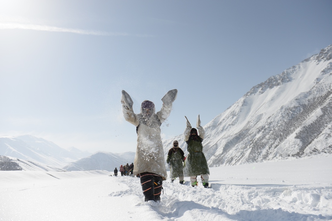 故事开始的地方丨在雪山大地 感受杨志军笔下的沧桑巨变