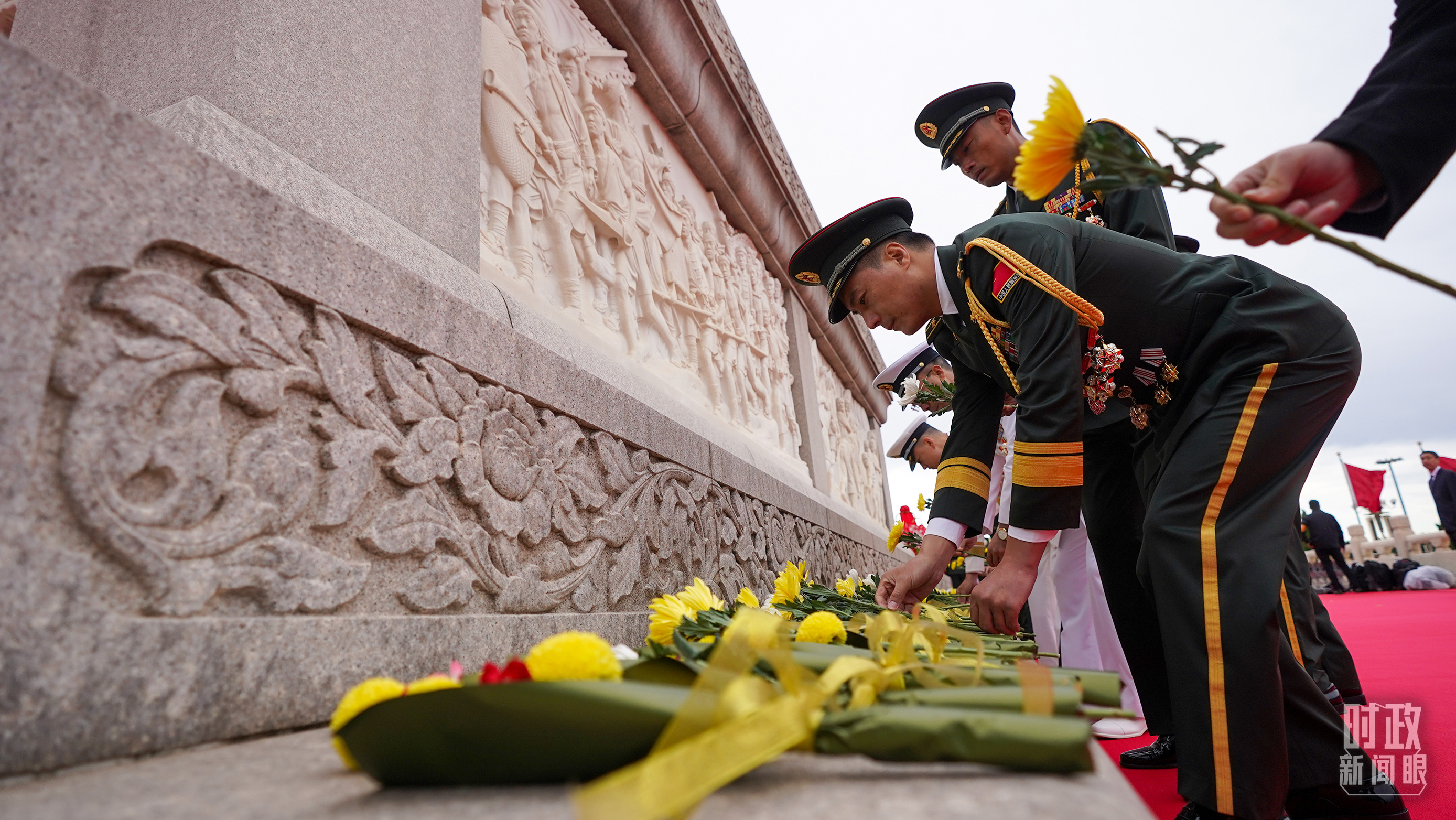 什么是庆祝共和国华诞的最好行动？习近平总书记这样回答