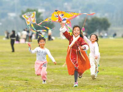 生态优先、绿色发展，共抓长江大保护——让母亲河永葆生机活力（新时代画卷）