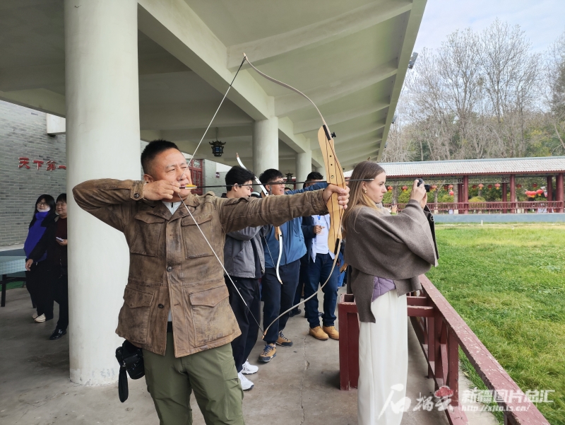 万人说新疆丨走进锡伯古城 体验别样民俗风情