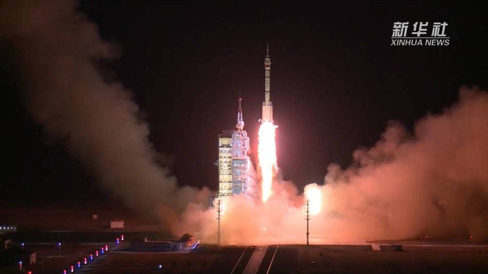 神舟十九号载人飞船发射取得圆满成功 来看精彩瞬间