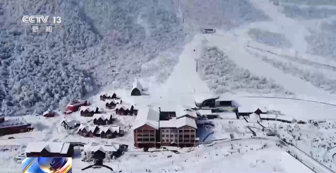 从长白山到都江堰 多地冰雪游热度不减
