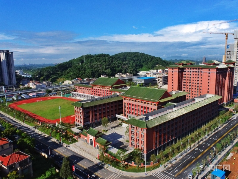 高质量发展看中国 | 推动现代都市与大美乡村“共融”与“共荣”