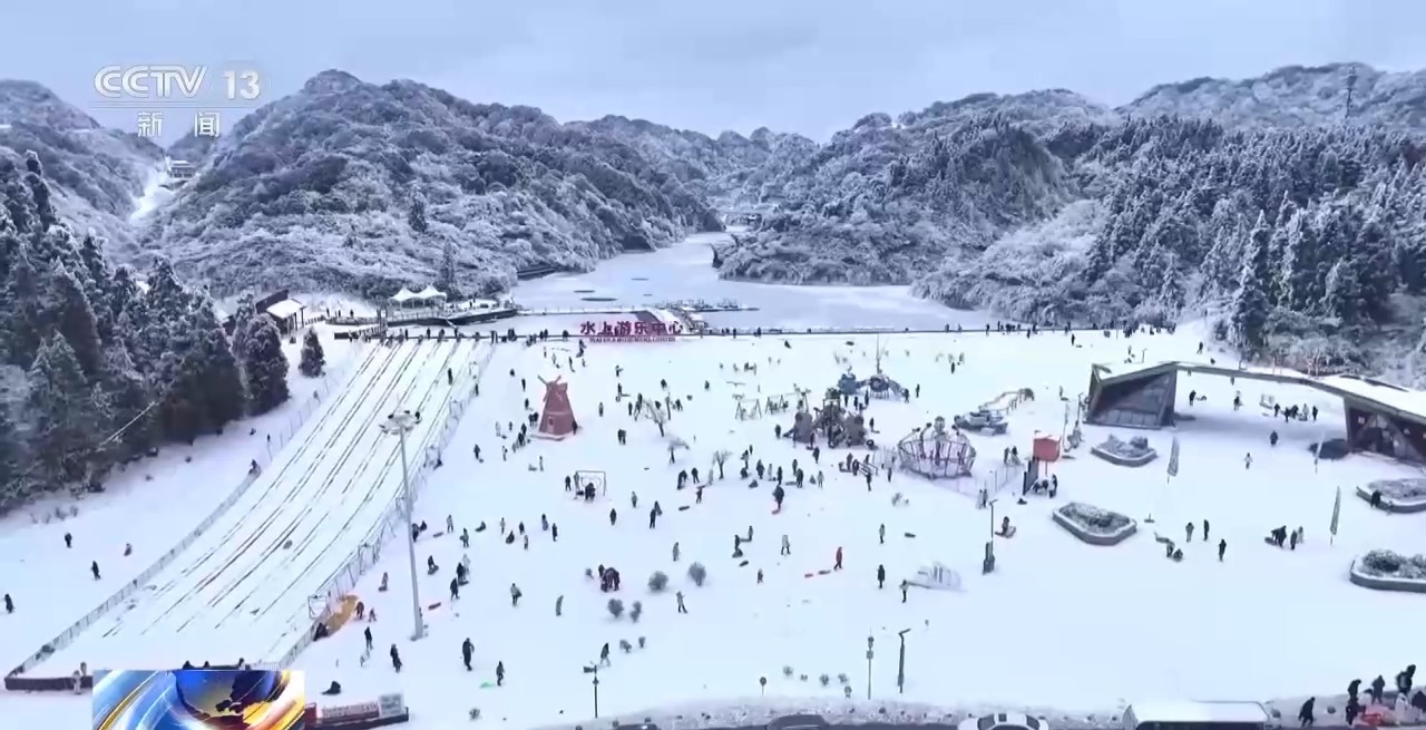 冰雪经济“热”起来 滑雪装备产销两旺！这个冬天你滑雪了吗？
