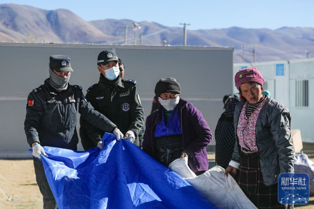 定日6.8级地震丨人民警察节，我在抗震救灾现场